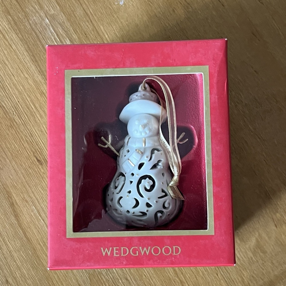 Wedgwood Snowman Ornament White Porcelain Pierced Gold Accents Holiday Box